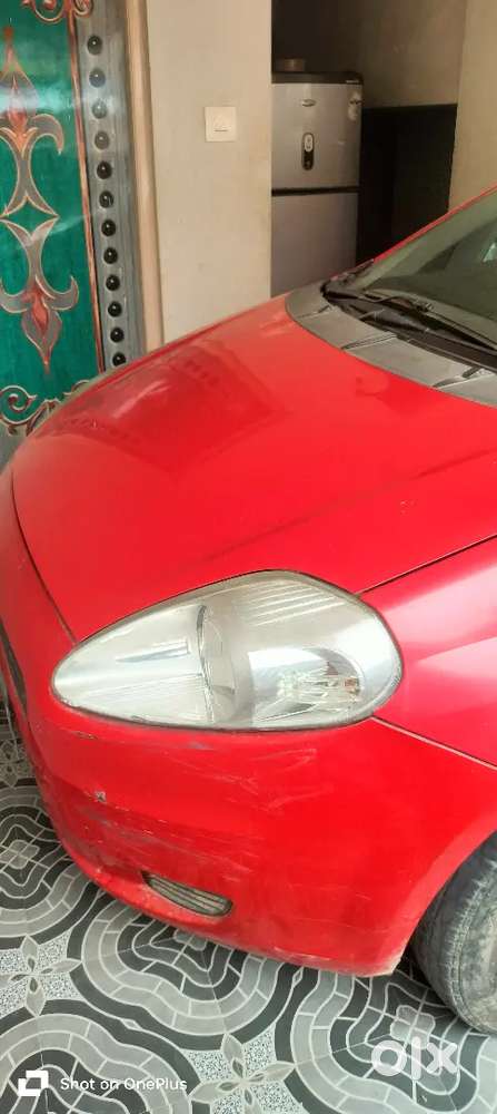 Fiat Grand Punto 2009 Petrol 98000 Km Driven