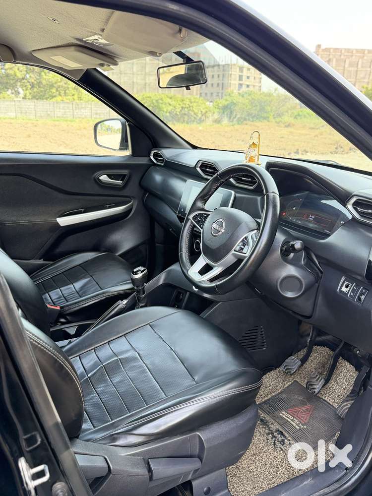 Nissan Magnite 1.0 Xv Premium, 2021, Petrol