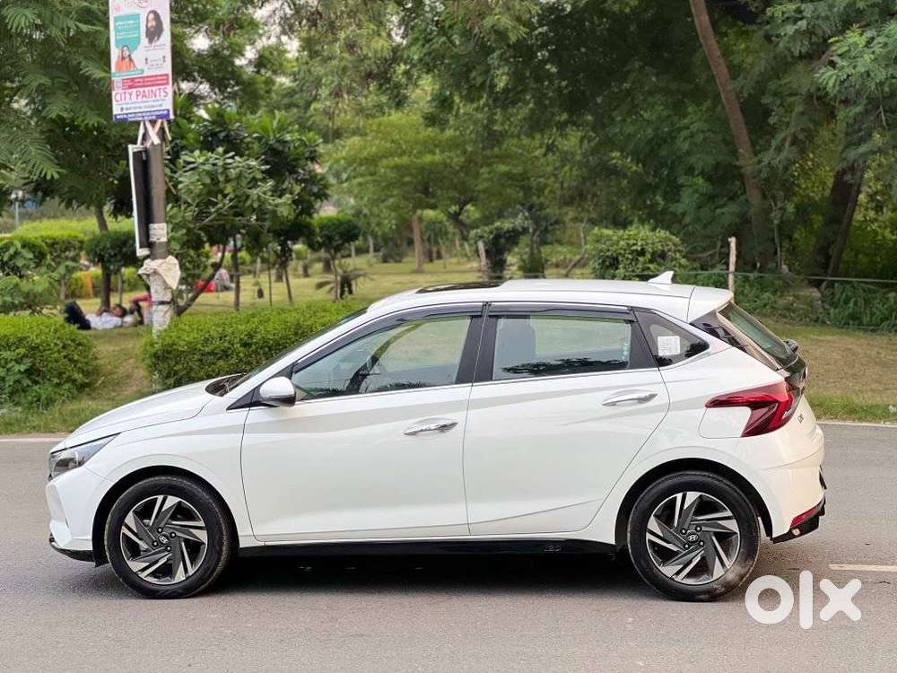 Hyundai I20 Asta (o) 1.2 Ivt, 2022, Petrol