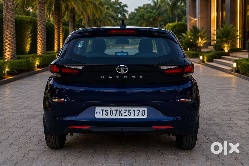 Tata Altroz Xm(s) Petrol – Nov 2023  35,000 Km  1st Owner  ₹7,00,00