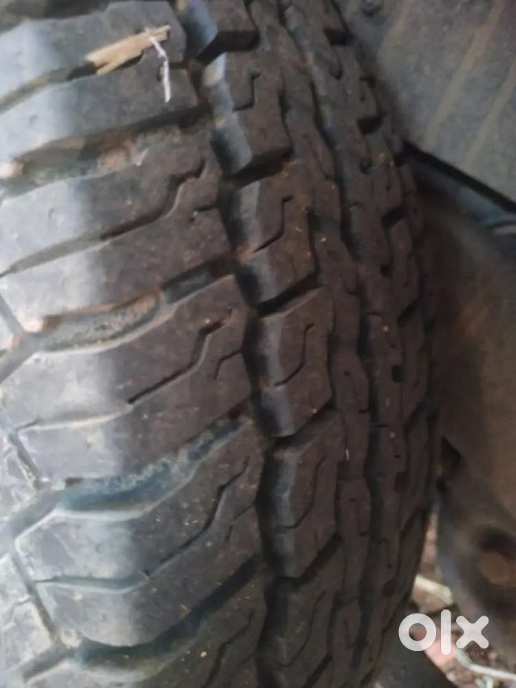 Mahindra Tuv 300 2017