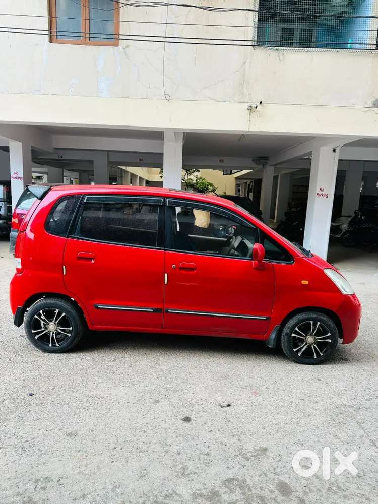 Maruti Suzuki Zen Estilo 1.0 2010