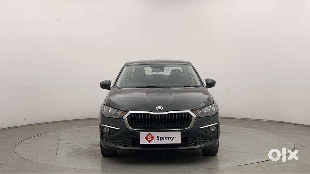 Skoda Slavia Ambition 1.0l Tsi At, 2022, Petrol