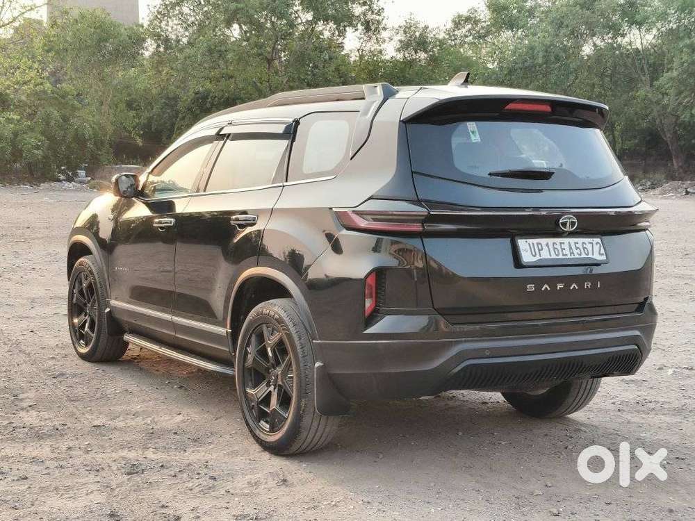 Tata Safari Accomplished Dark Edition, 2023, Diesel