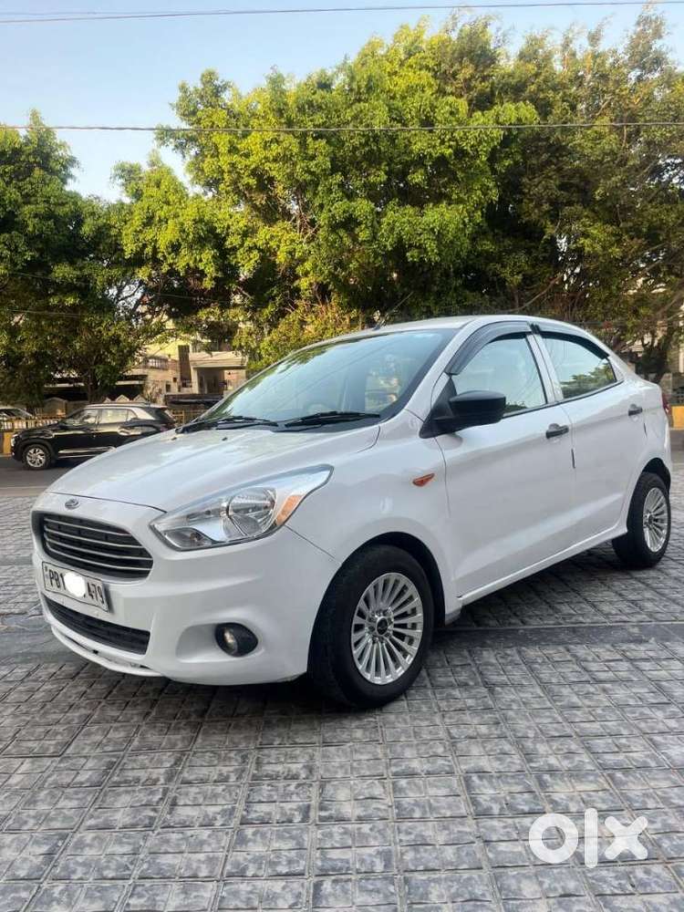 Ford Figo Aspire, 2015, Petrol