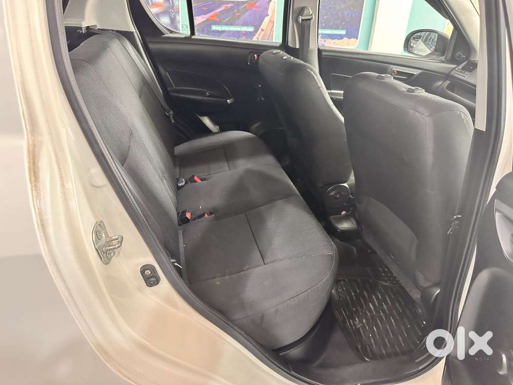 Maruti Suzuki Swift Lxi Option, 2011, Petrol
