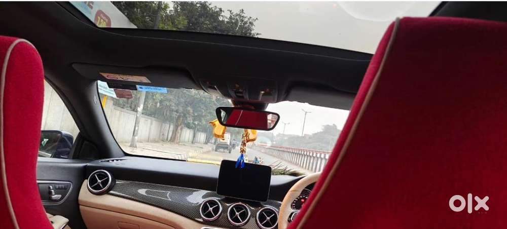 Mercedes-benz Luxury Car 2020