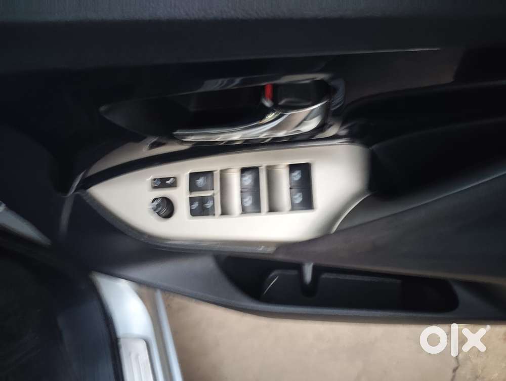 Toyota Innova Crysta 2.4 Z 7 Str, 2017, Diesel