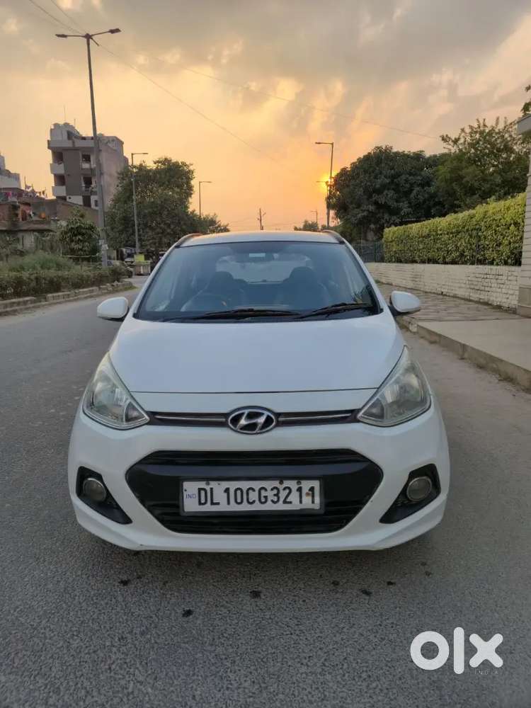 Hyundai Grand I10 Crdi Sportz Petrol 2015