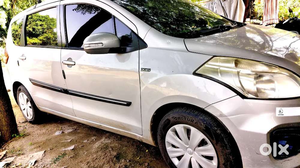 Maruti Suzuki Ertiga 2015 Diesel 170000 Km Driven