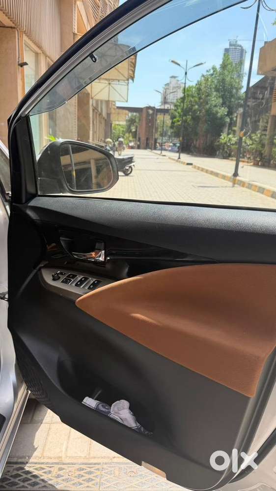 Toyota Innova Crysta 2.8 Z 1st Owner Diesel Good Condition