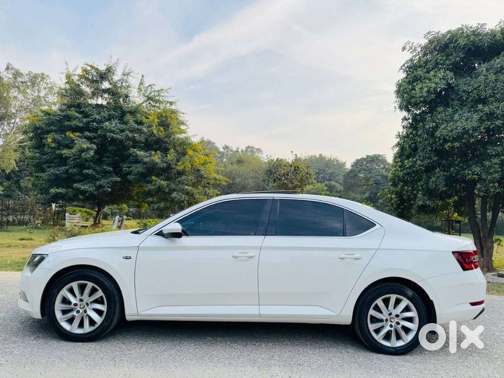 Skoda Superb Lk 1.8 Tsi At, 2016, Petrol