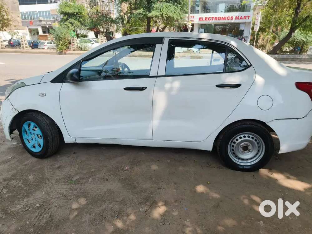Hyundai Xcent 2016 Base_cng