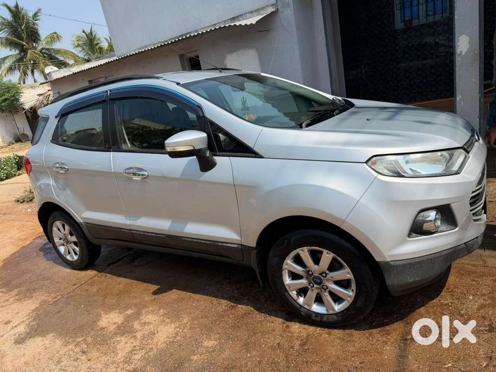 Ford Ecosport 2014 Petrol 130000 Km Driven