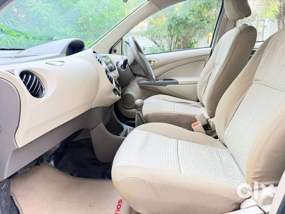 Toyota Etios Liva G, 2014, Petrol