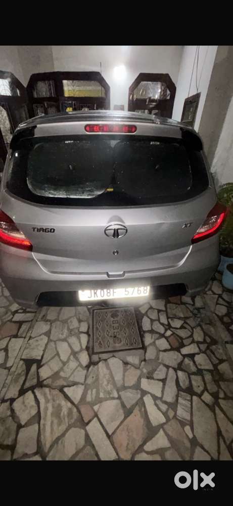 Tata Tiago Petrol 2017
