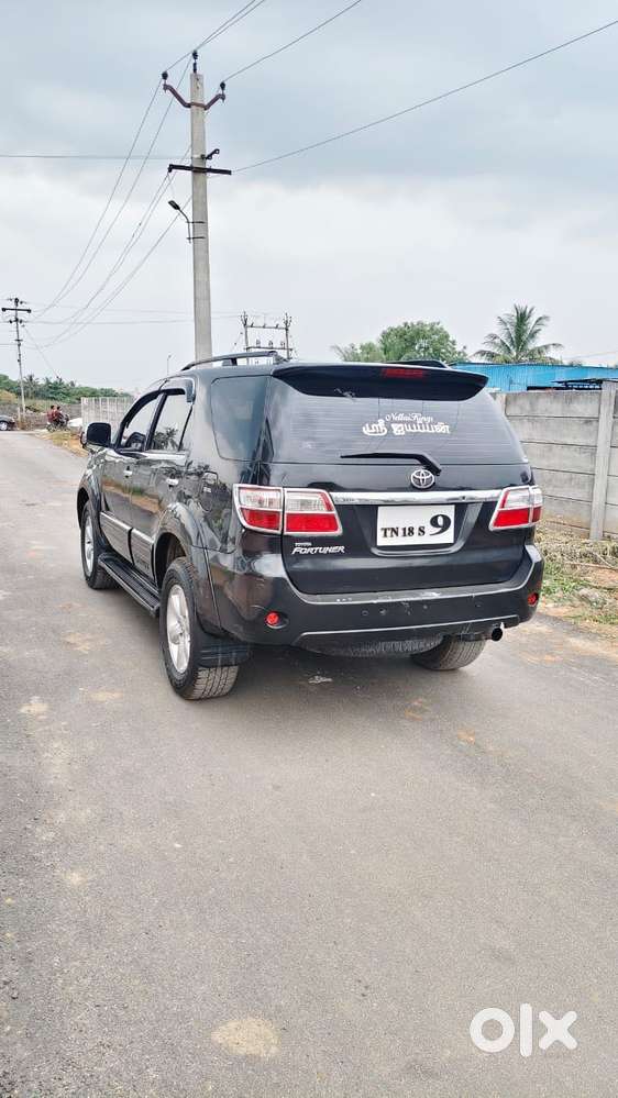 Toyota Fortuner 4x4 Manual Limited Edition, 2011, Diesel