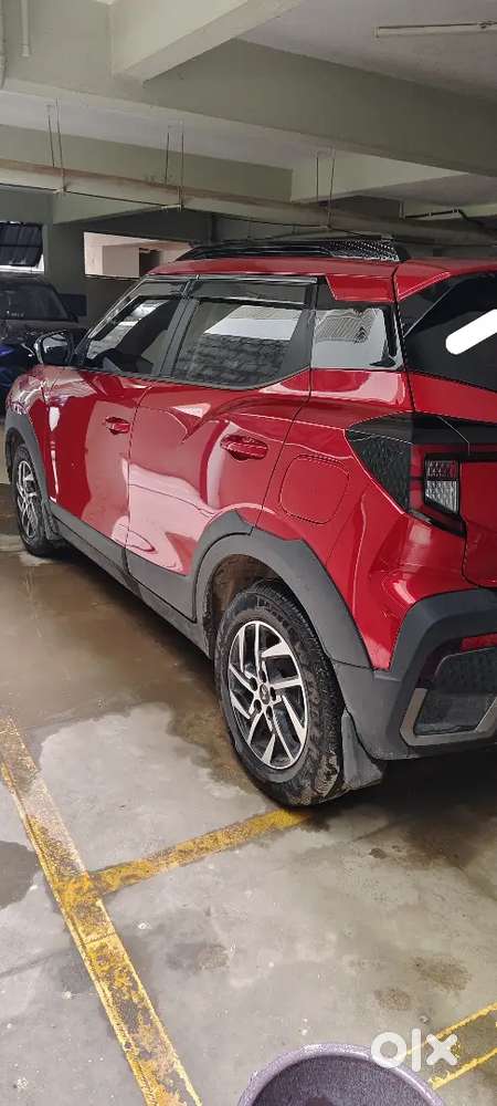 Mahindra Xuv 3xo Ax5 Diesel Mt  Oct 2024  16k Km  Single Owner