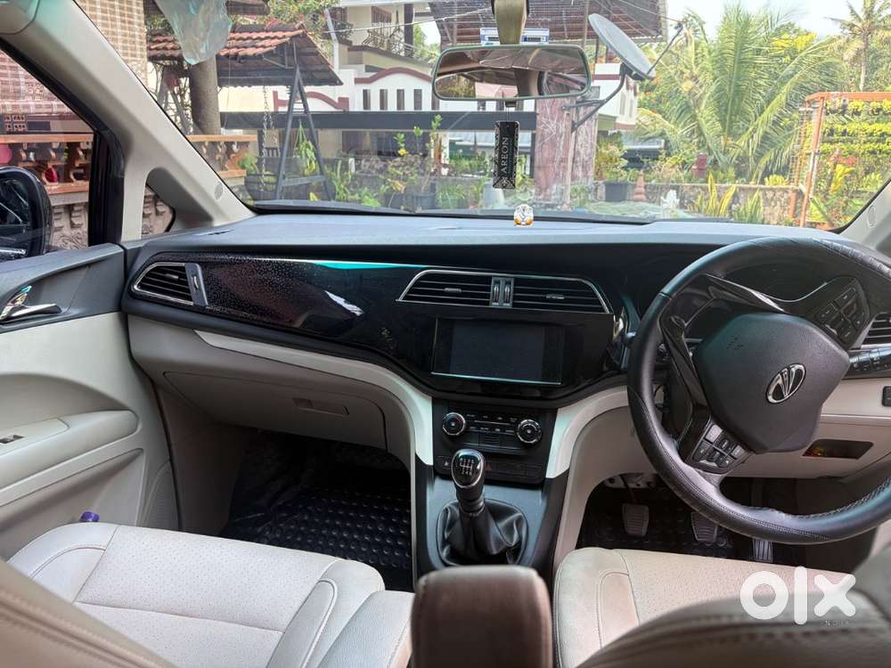 Mahindra Marazzo Diesel 2018