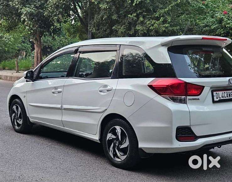 Honda Mobilio 1.5 S I-vtec Mt, 2015, Cng & Hybrids