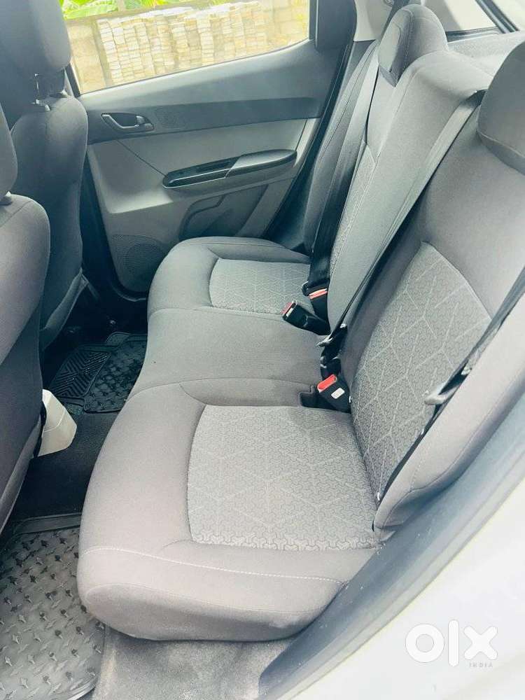Tata Tiago 1.2 Revotron Xt (o), 2024, Petrol