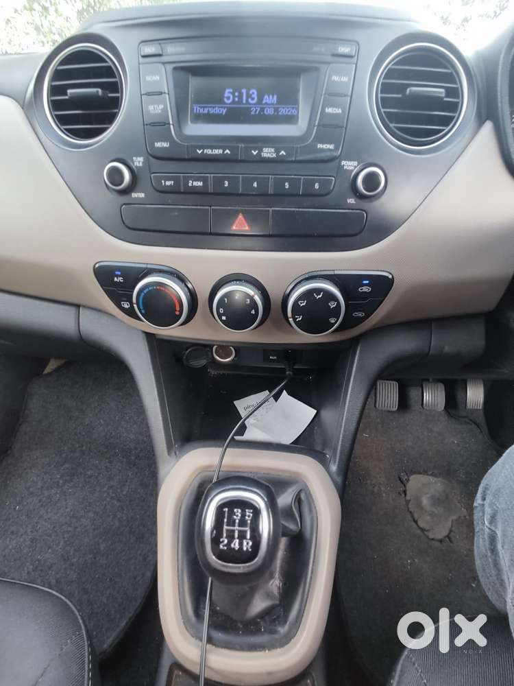 Hyundai Grand I10 Asta Option, 2016, Petrol