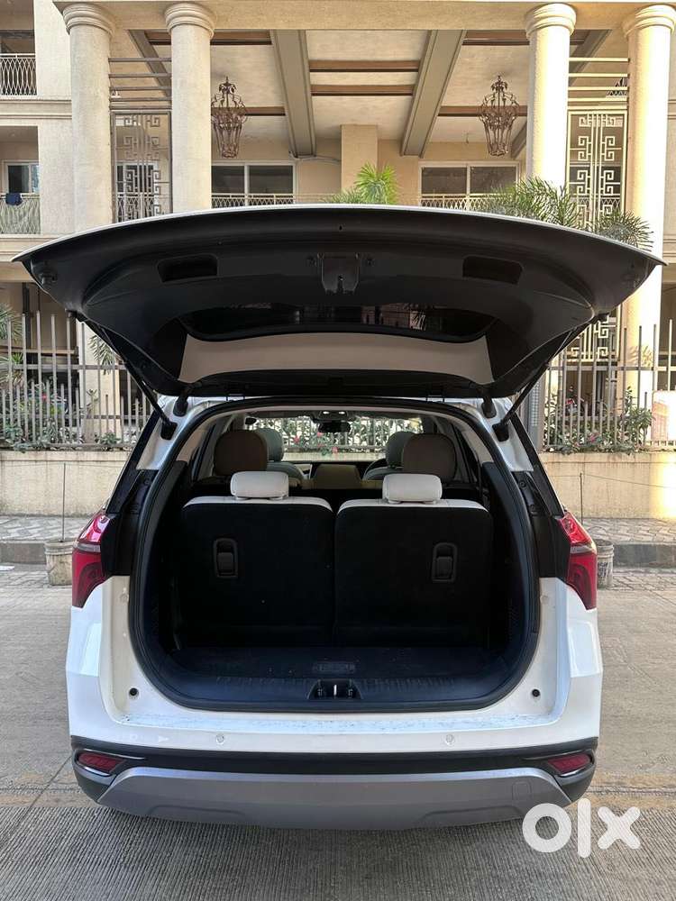 Mahindra Xuv700 2.2 Ax 7 Diesel At Luxury Pack Str, 2023, Diesel