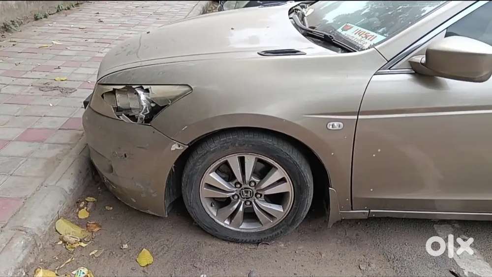 Honda Accord 2010 Cng & Hybrids 92000 Km Driven
