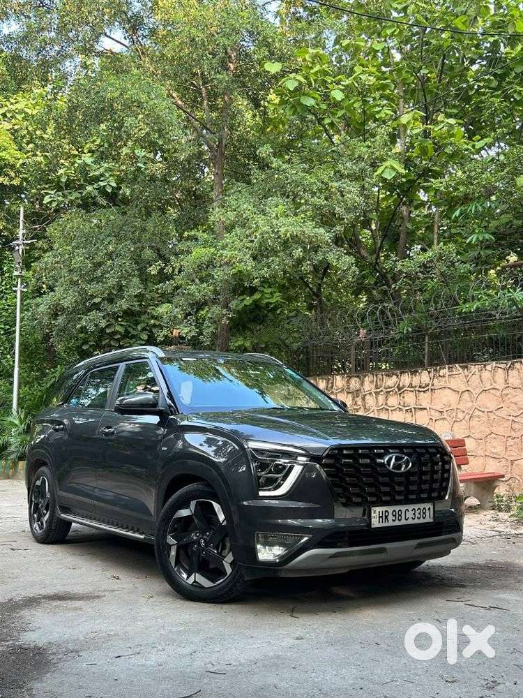 Hyundai Alcazar 2.0 Signature (o) Petrol At 6 Str Dual Tone, 2022, P..