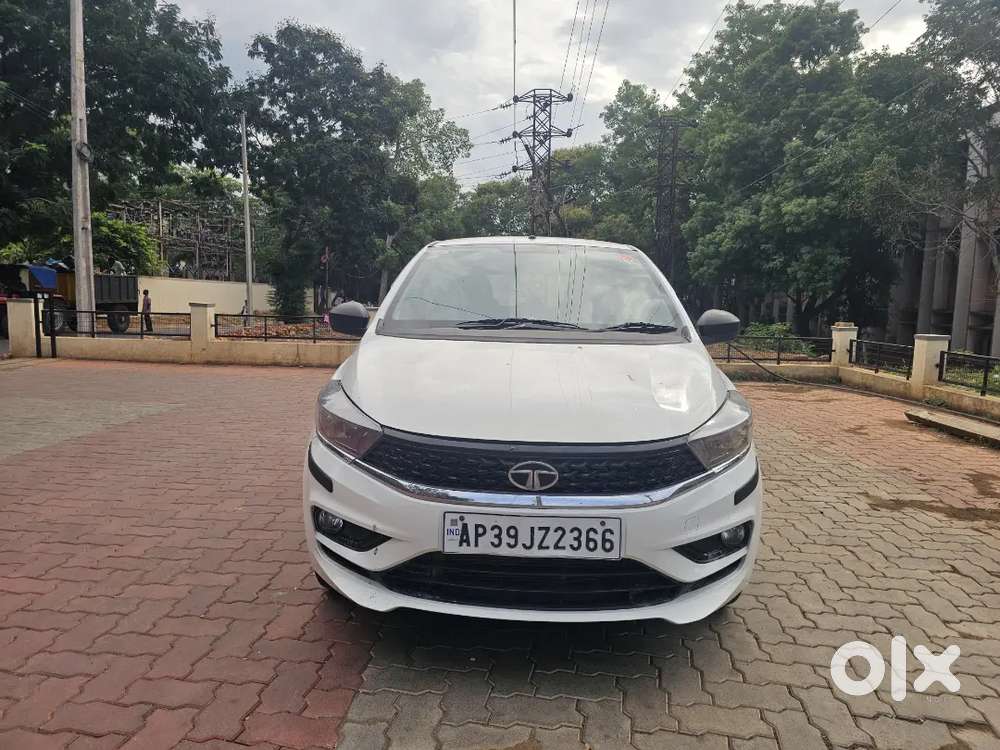 2021 Tata Tiago Xe Petrol  Upgraded With Power Windows & Music System