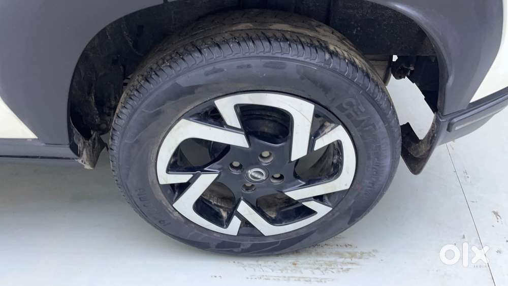 Nissan Magnite 1.0 Xv Dual Tone, 2021, Petrol
