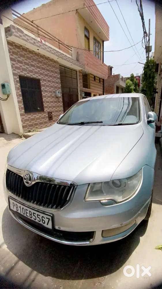 Skoda Superb 2013 Petrol