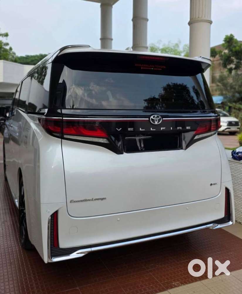 Toyota Vellfire Vip – Executive Lounge, 2024, Petrol
