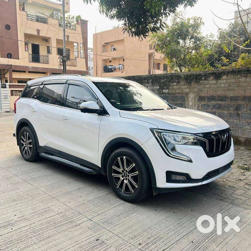 Mahindra Xuv700 2.2 Ax 7 Diesel Mt Luxury Pack Str, 2022, Diesel