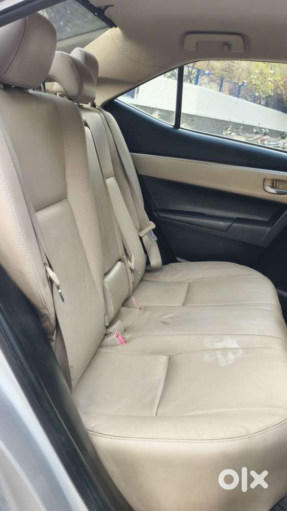 Toyota Corolla Altis 2013-2017 Vl At, 2016, Petrol