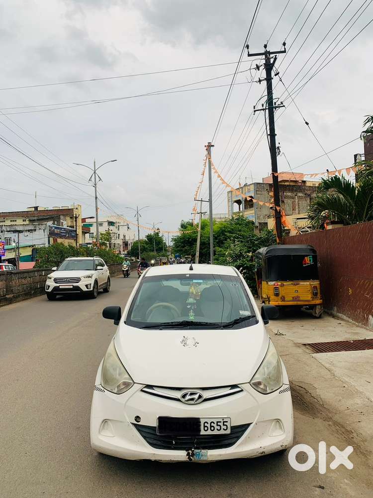 Hyundai Eon Petrol And Lpg Well Maintained Vehicle.