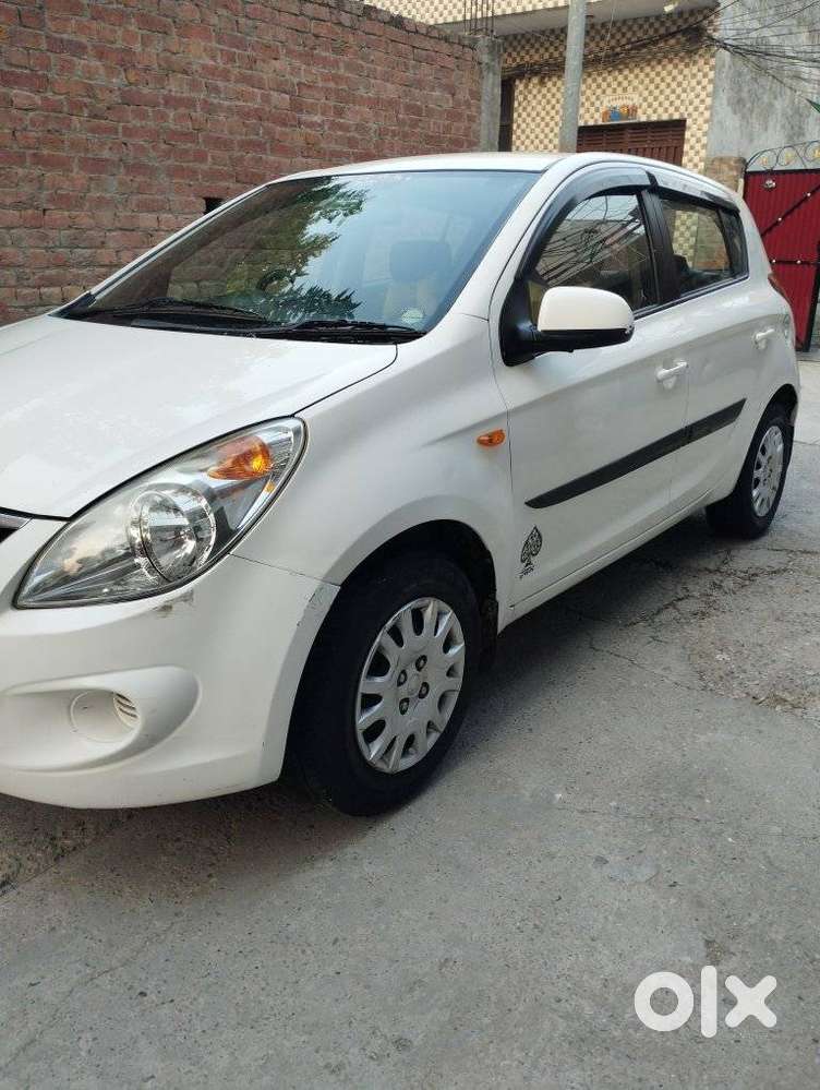 Hyundai I20 Petrol Cvt Magna Executive, 2010, Petrol