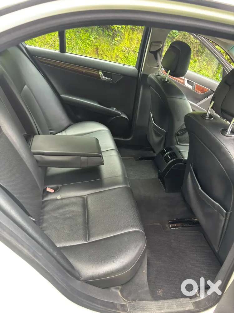 Benz C-220 Manual 2009 Model
