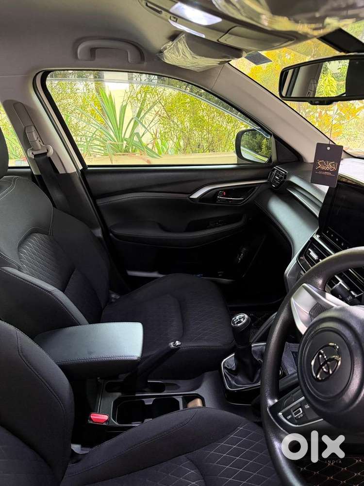 Toyota Urban Cruiser Hyryder 2023 Petrol Well Maintained