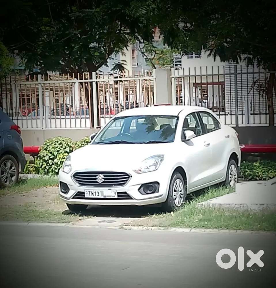 Dzire Pearl White Bs6 Less Kms Original Condition