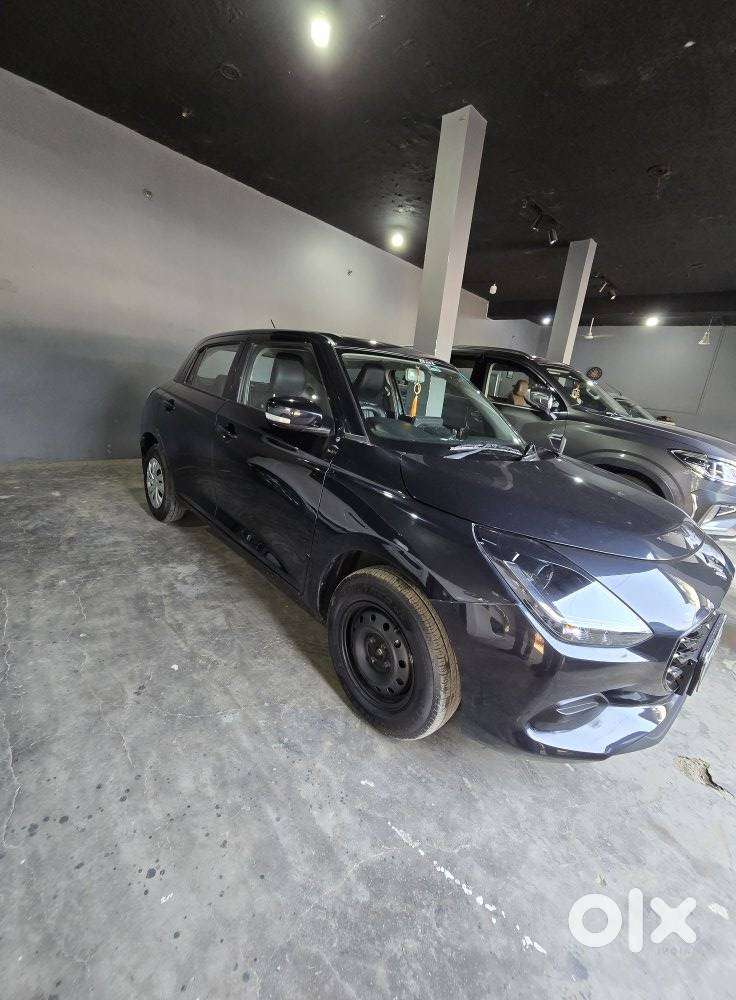 Maruti Suzuki Swift Vxi Optional, 2025, Petrol
