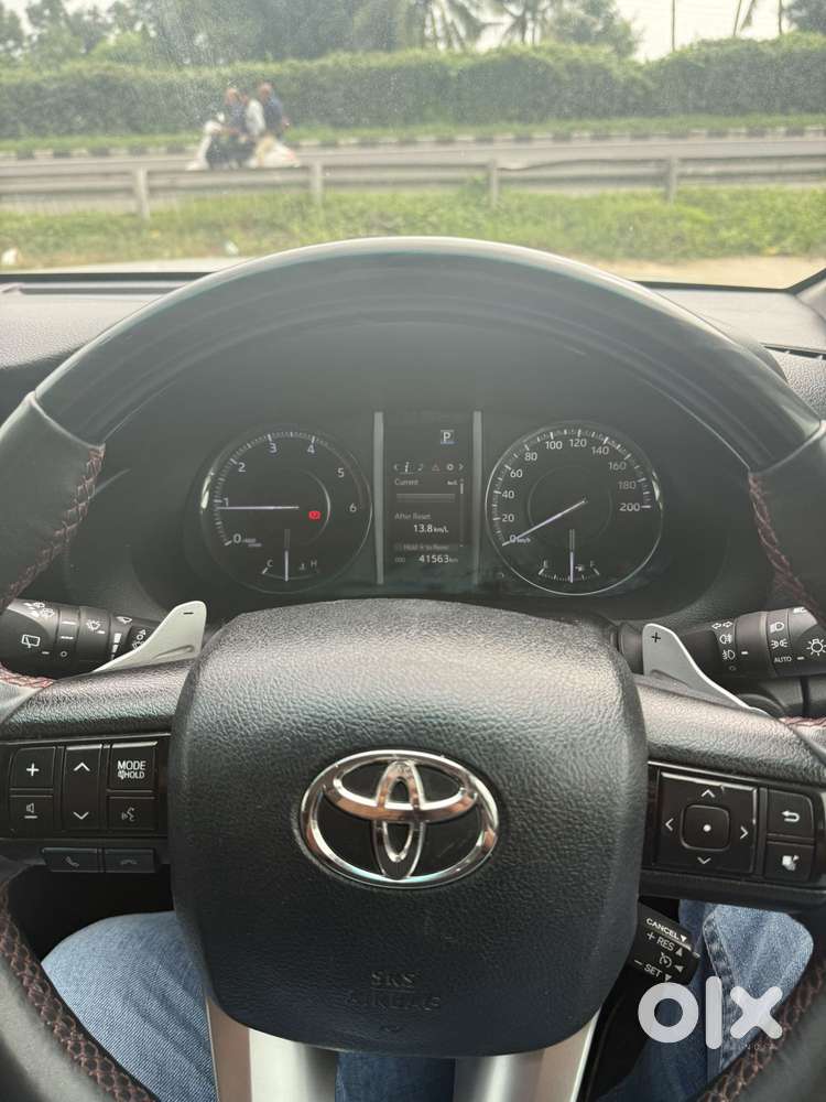 Toyota Fortuner Legender 4x2 At 2.8, 2024, Diesel