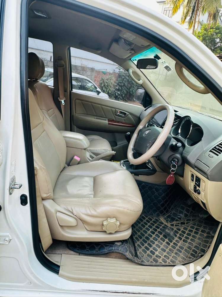 Toyota Fortuner 3.0 4x4 Manual, 2011, Diesel