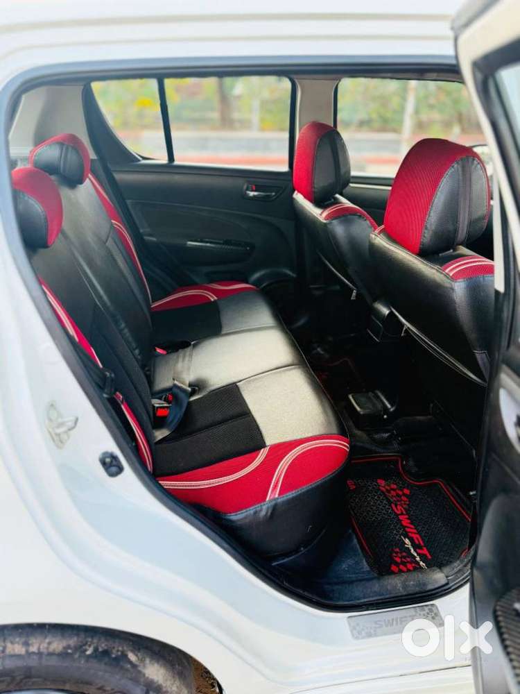 Maruti Suzuki Swift Vxi With Abs, 2016, Petrol