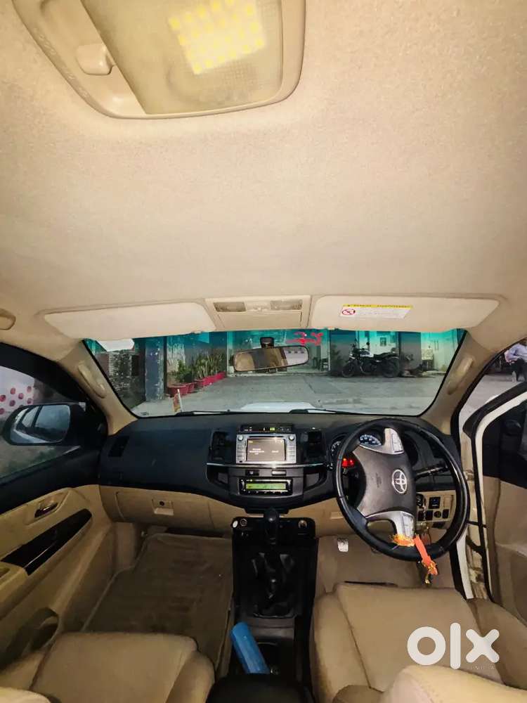 Toyota Fortuner 2016 Diesel 180000 Km Driven