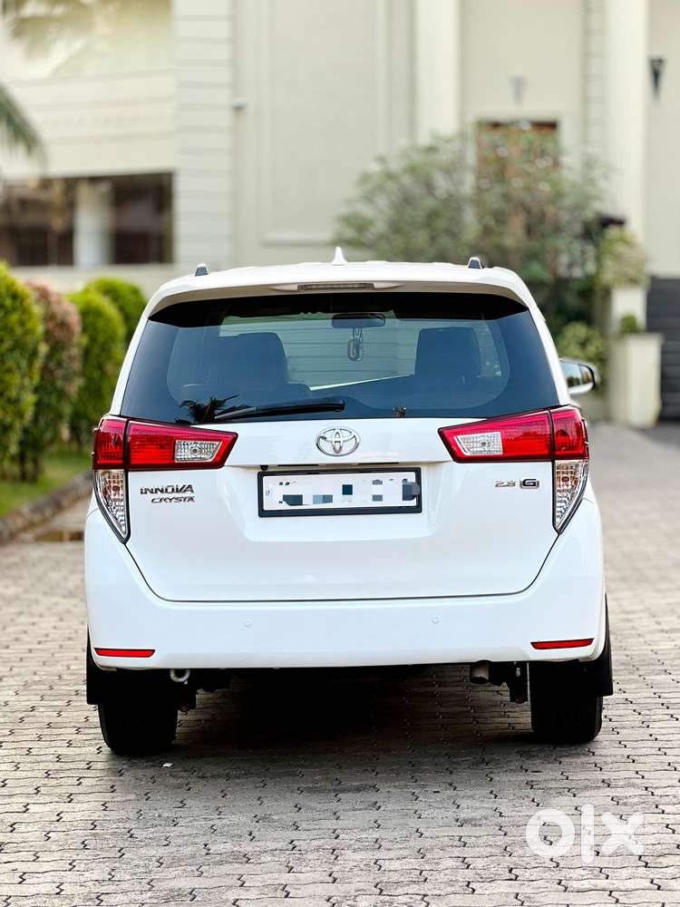 Toyota Innova Crysta