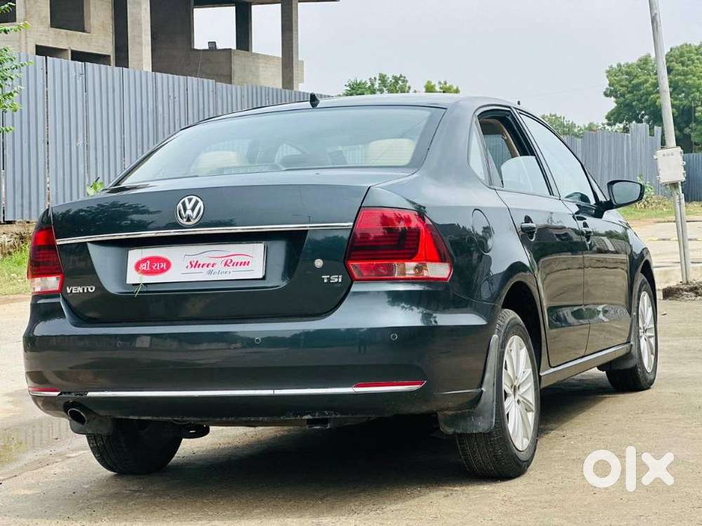 Volkswagen Vento 1.2 Tsi Highline At, 2017, Petrol