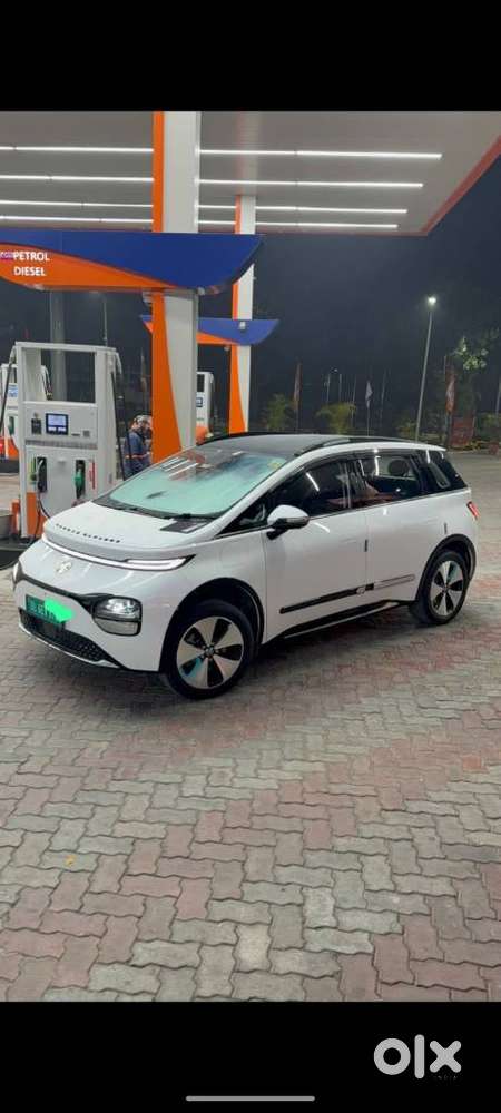 Mg Windsor Ev Essence, 2024, Electric