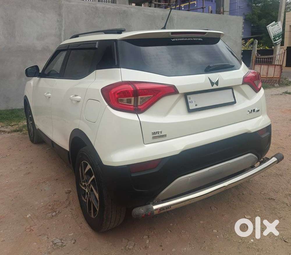 Mahindra Xuv300 W8 (o) 1.5 Diesel Amt, 2023, Diesel