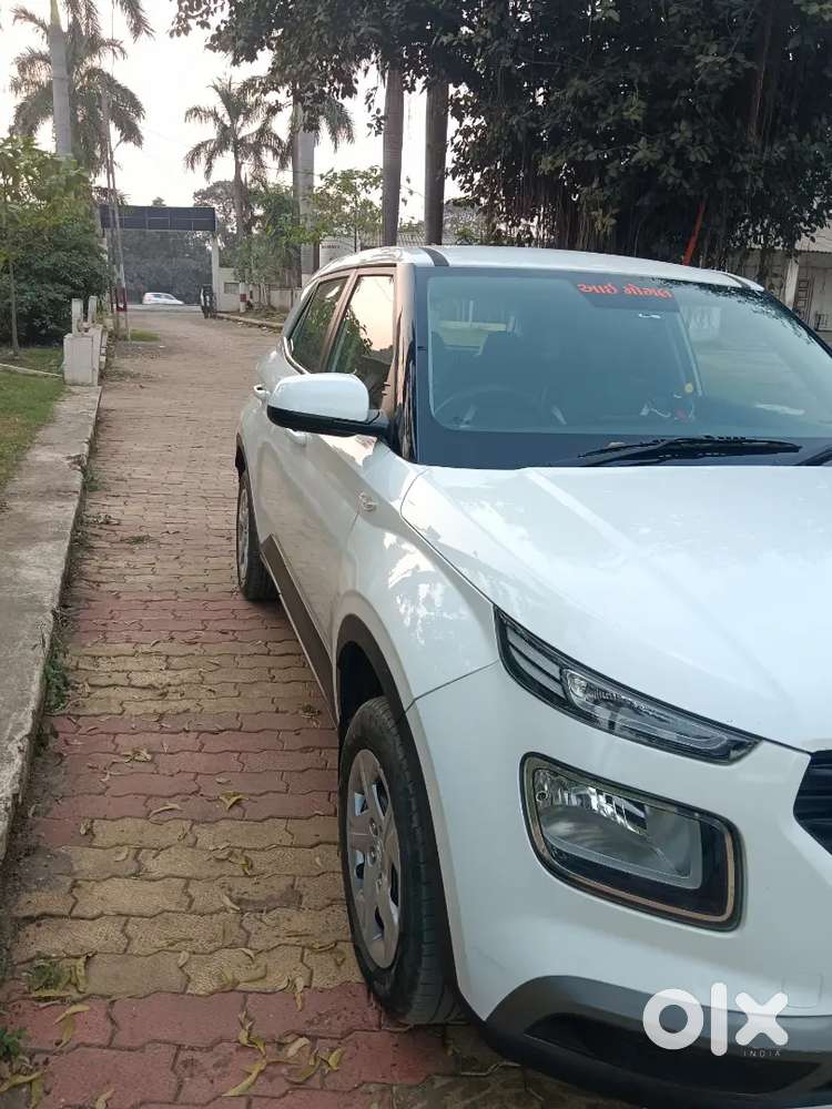 Hyundai Venue 2021 Petrol Good Condition
